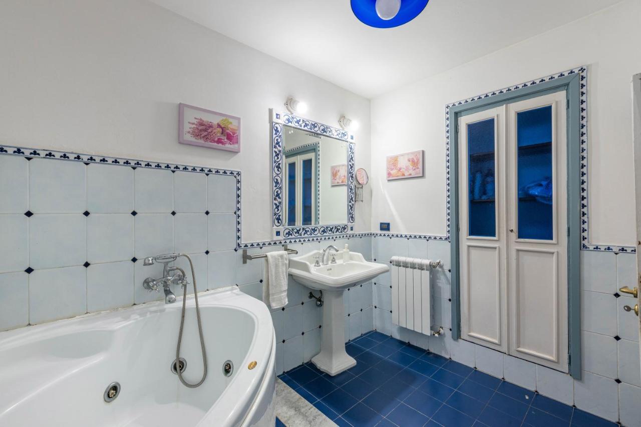 פלרמו Vicere' Apartment Maqueda מראה חיצוני תמונה